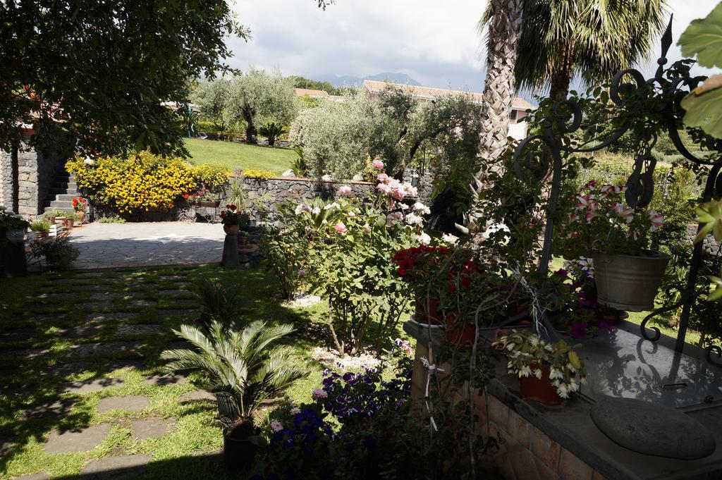 Villa Del Sole ซัฟเฟรานา เอตเนอา ภายนอก รูปภาพ