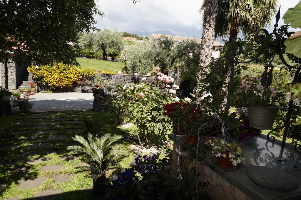 Villa Esclusiva Con Piscina Privata E Vista Etna ซัฟเฟรานา เอตเนอา ภายนอก รูปภาพ