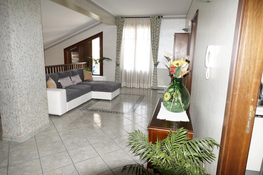 Villa Esclusiva Con Piscina Privata E Vista Etna ซัฟเฟรานา เอตเนอา ภายนอก รูปภาพ