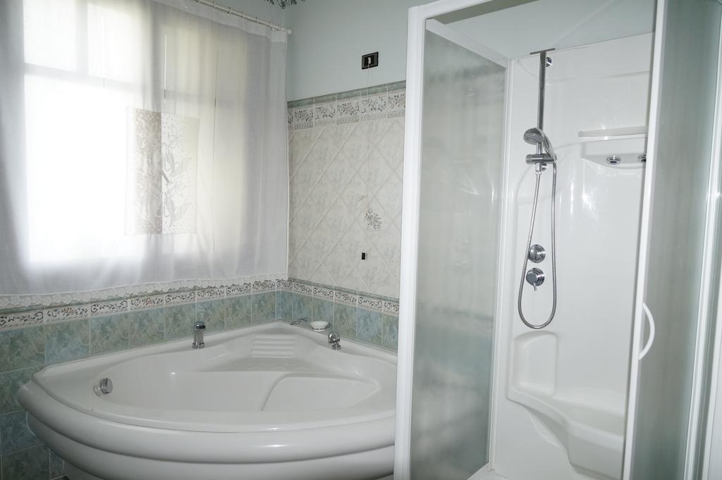 Villa Esclusiva Con Piscina Privata E Vista Etna ซัฟเฟรานา เอตเนอา ภายนอก รูปภาพ