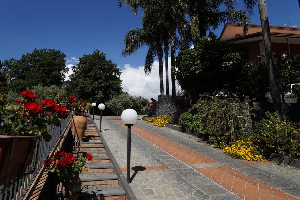 Villa Esclusiva Con Piscina Privata E Vista Etna ซัฟเฟรานา เอตเนอา ภายนอก รูปภาพ